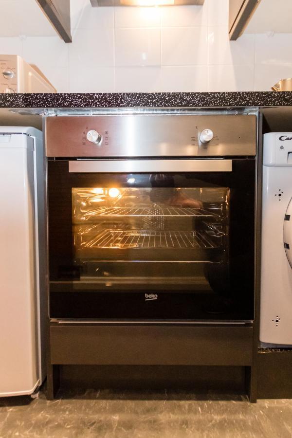 1 Bedroom Newton Apartment L Free Parking L Wigan Royal Infirmary L Haigh Hall L Central Location エクステリア 写真